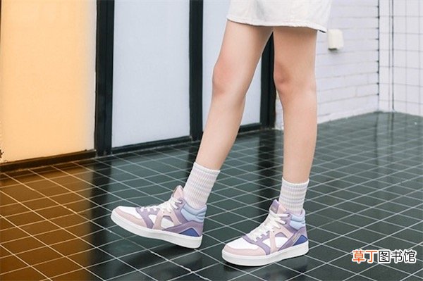 女生脚21厘米穿多大鞋