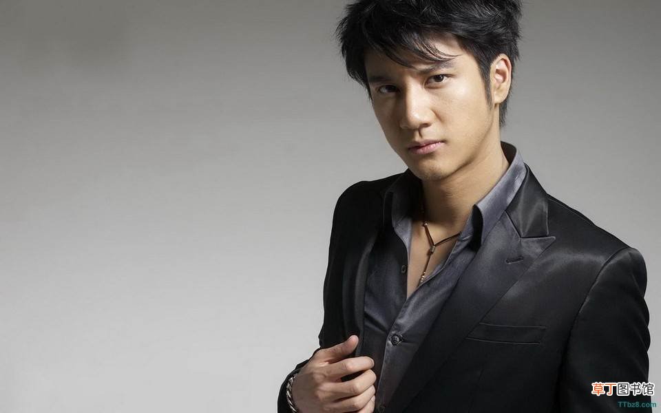 真的有男大佬玩男明星吗?娱乐圈睡男星的大佬