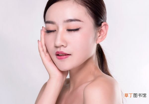 油性皮肤适合什么洗脸奶 油性皮肤需要注意什么