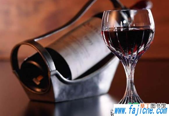 正常女性喝多少红酒会醉 女生1瓶红酒算酒量好吗