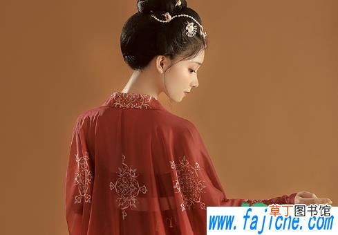 汉服里面一定要穿内搭吗 汉服上襦很透该穿什么
