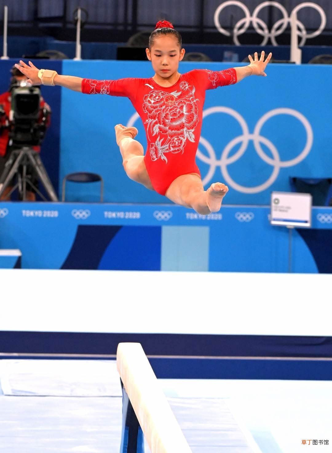 第32金!管晨辰获得奥运会体操女子平衡木金牌