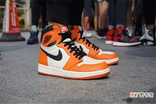 aj1女鞋码偏大还是偏小