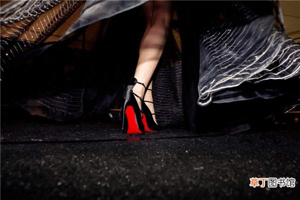 christian louboutin哪个集团