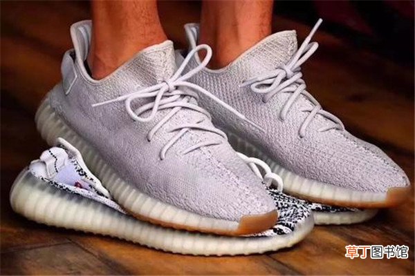 yeezy拼接鞋子会反光吗