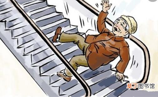 跌倒也有正确姿势 老人摔倒后把危害降到最低的方法