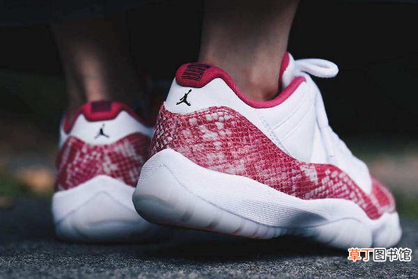aj11白蛇鞋带系法是怎样的