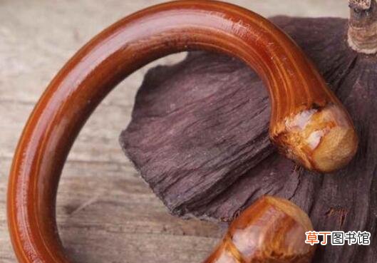 怎样辨别鸡血藤手镯真假
