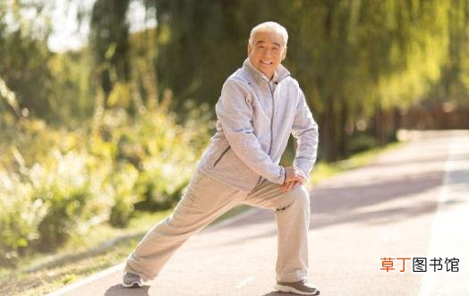 老年人运动不当过度膝盖受伤 容易伤膝盖的运动