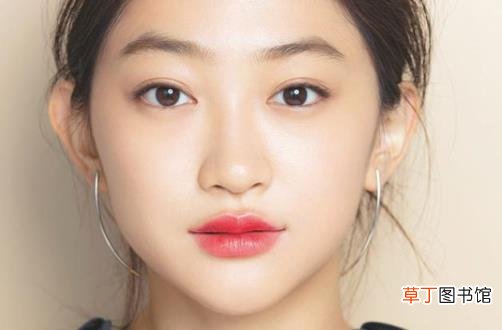 如何简单画裸妆 裸妆化妆步骤有哪些