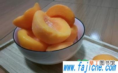 冻桃子怎么解冻 冻桃罐头用解冻吗