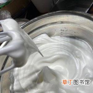 6寸戚风蛋糕180度烤多少分钟 6寸蛋糕烤多久
