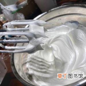 6寸戚风蛋糕180度烤多少分钟 6寸蛋糕烤多久