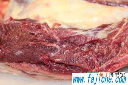 牛肉怎样存放在冰箱里 新鲜牛肉冷冻前用水洗吗