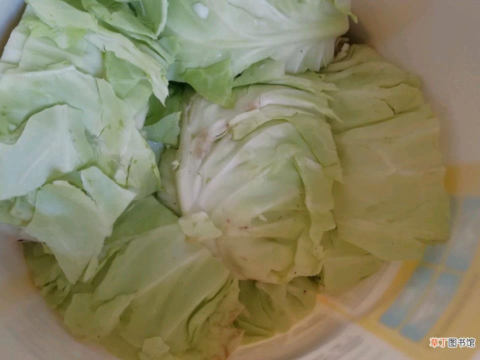 刚买回来的酸菜如何清理 酸菜泡多久