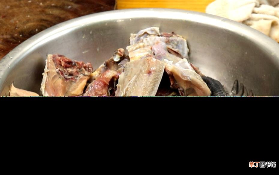 乌鸡煮20分钟能熟吗 乌鸡要炖多久