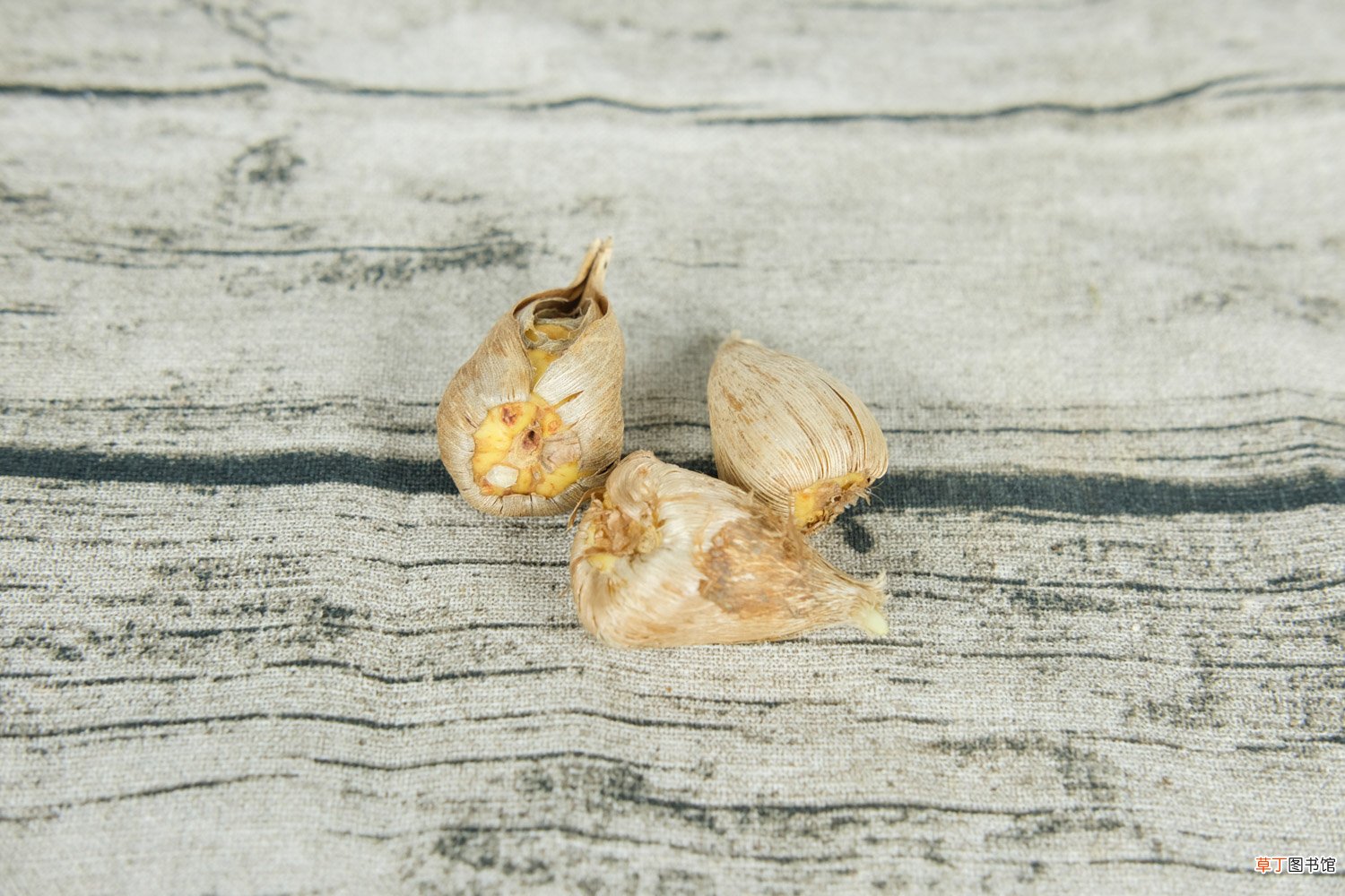 香雪兰矮化方法