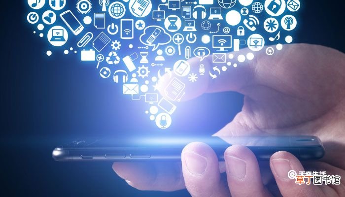 苹果手机怎么投屏到电视 手机跟电视怎么连接投屏