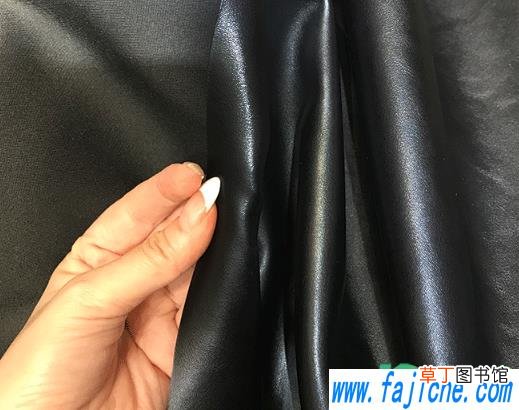 长筒靴褶皱折痕怎么处理 长筒靴穿上褶皱咋回事