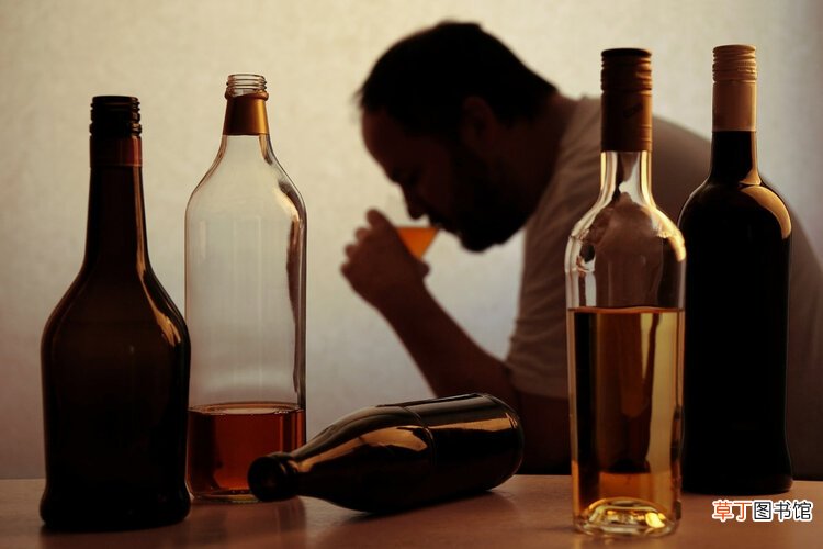 每天喝二两酒，可以暖胃暖身、护血管？今天给你正面回应