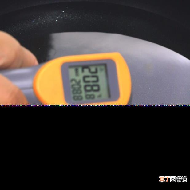 油烧200度要几分钟 油要烧多久