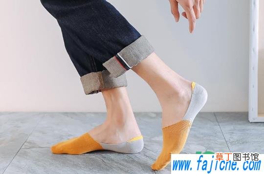 为什么穿袜子老是掉跟)
