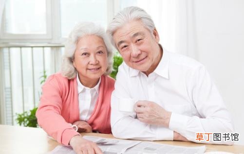 老人最关心养生问题 晨起后这样做还能延寿