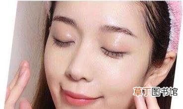 长期用煮鸡蛋滚脸美白 蛋清敷脸多久