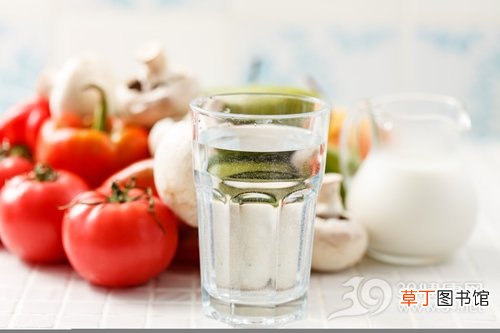 如何快速给西红柿去皮？