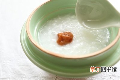 沙拉酱其实全是油 养成看营养标签习惯