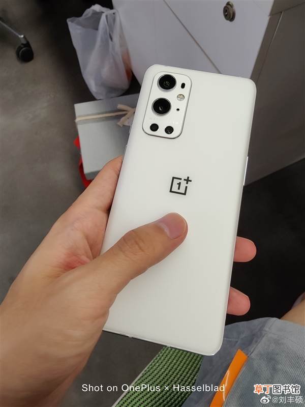 Pro：纯白设计 不沾指纹 一加COO刘丰硕晒绝版一加9