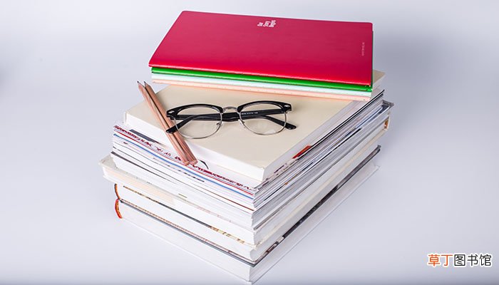 比肩和媲美的区别