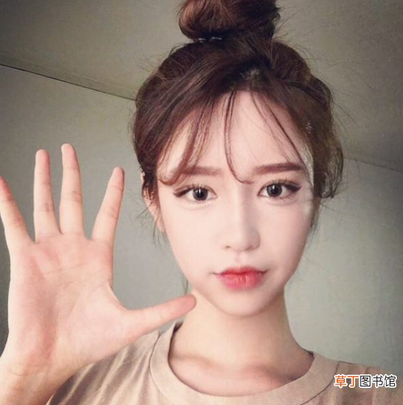 好看的头发扎法