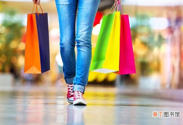 歌莉娅服装门店女试衣间上方装有摄像头！官方：只有店主有权查看