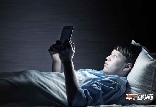 熬夜出现哪些症状说明身体已经快到极限了-生活小知识