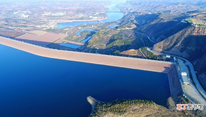 三峡库容多少立方米