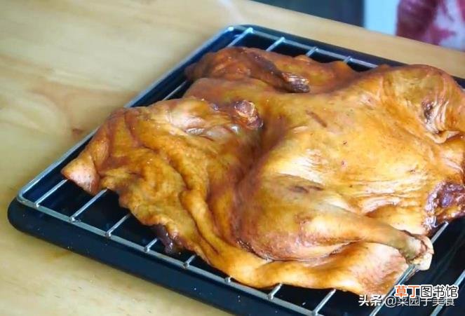 烤鸭用电风扇吹多久再烤 烤鸭要烤多久