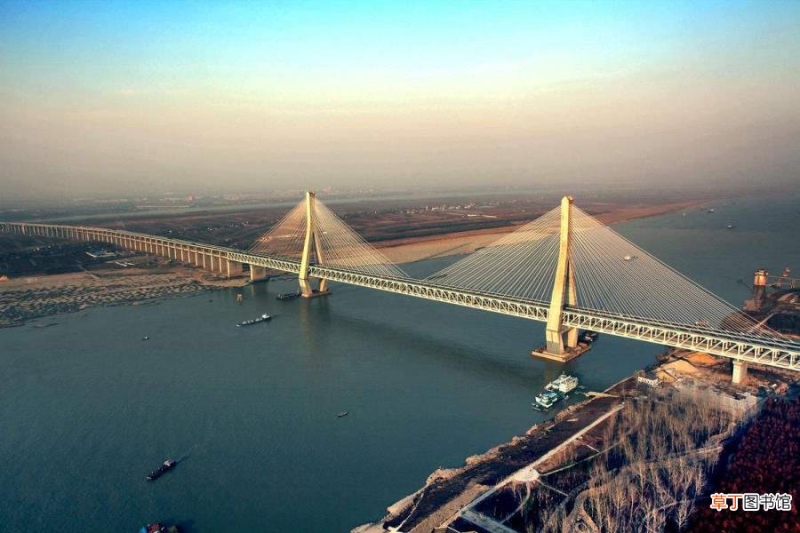 武汉到南昌多少公里 长沙到武汉多久
