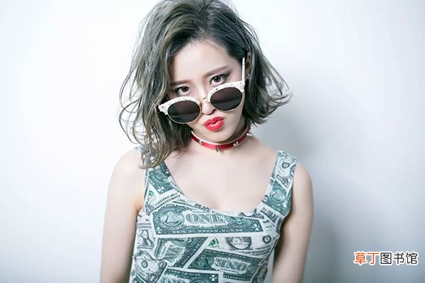 锁骨发怎么扎好看