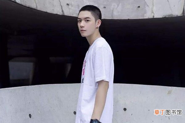 子弹头发型怎么剪