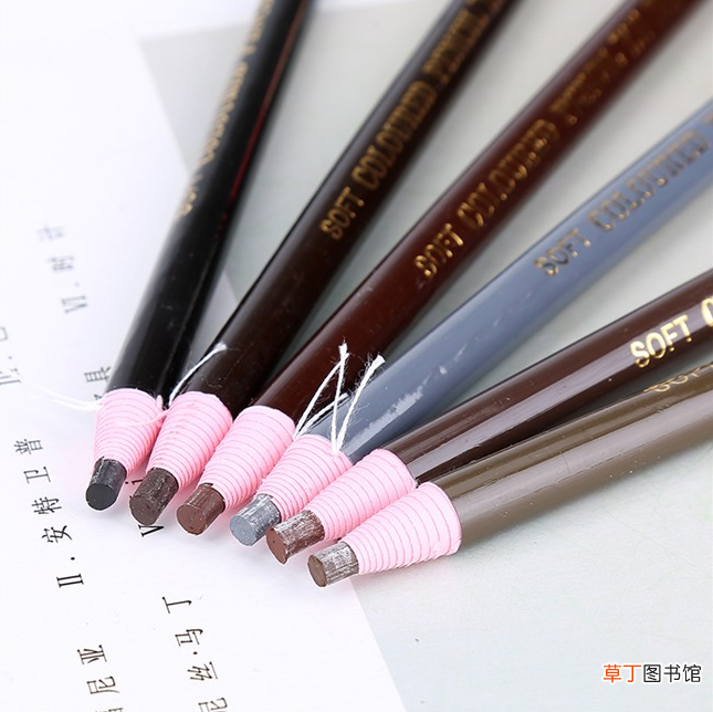 拉线的眉笔怎么拉