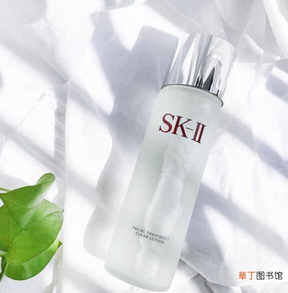 skii嫩肤清莹露和护肤精华露使用顺序
