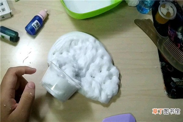 洗发露和牙膏做起泡胶