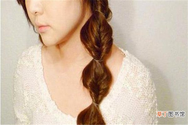 圆球泡泡辫子怎么扎
