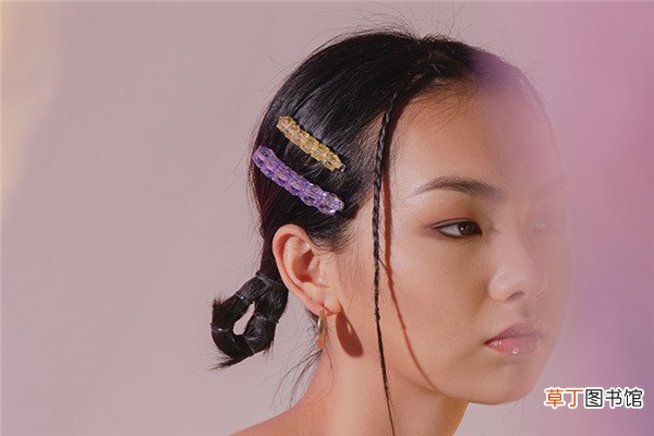 彩色发卡怎么戴好看