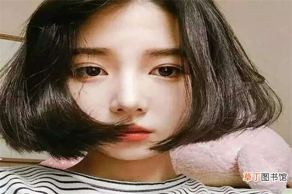 适合自然卷女生的短发发型有哪些