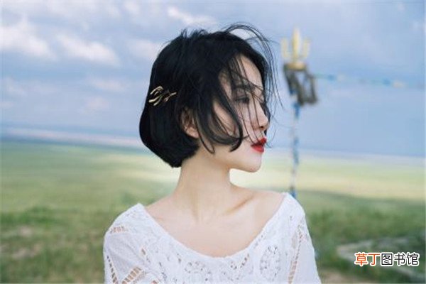额头高适合什么发型