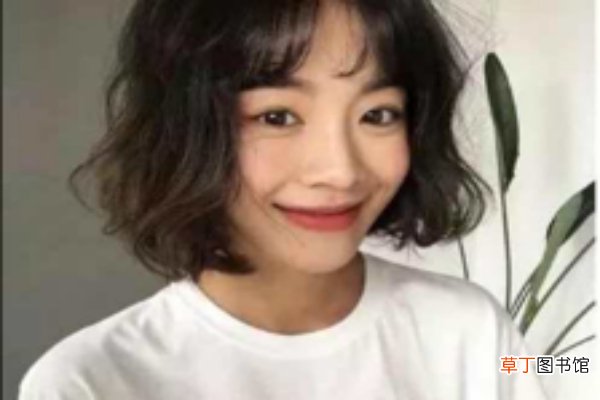 短发弄什么发型好看