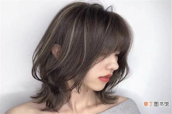 辛芷蕾发型适合什么脸型