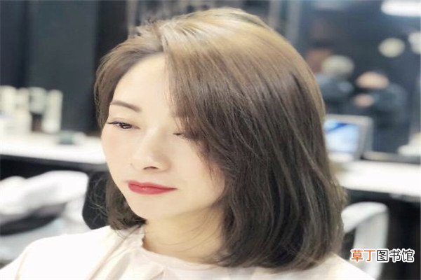 适合太阳凹陷的发型女
